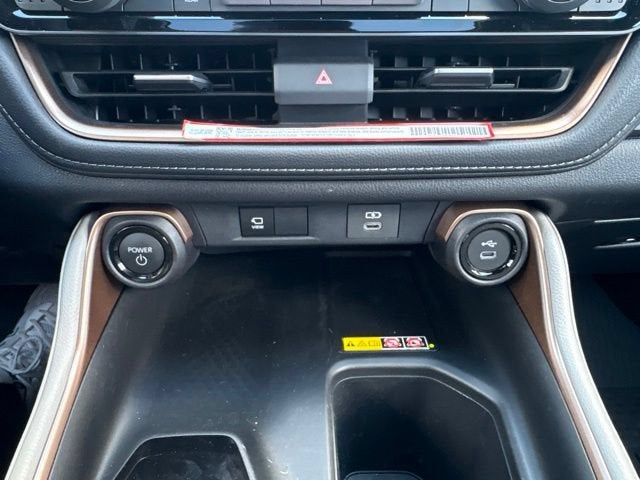 2026 Toyota Grand Highlander Hybrid Base