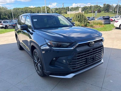 2026 Toyota Grand Highlander Hybrid Base