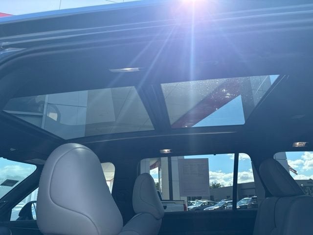 2026 Toyota Grand Highlander Hybrid Base