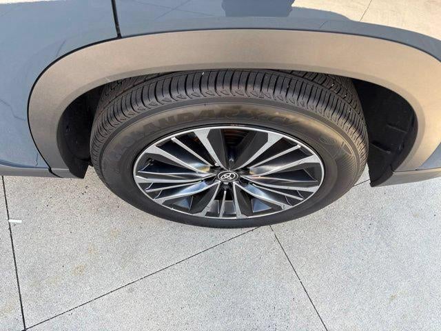 2026 Toyota Grand Highlander Hybrid Base