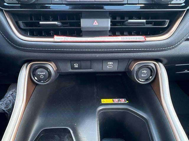 2026 Toyota Grand Highlander Hybrid Base