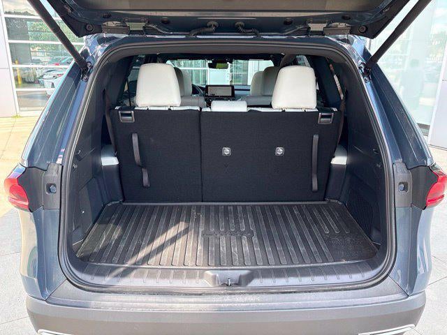 2026 Toyota Grand Highlander Hybrid Base