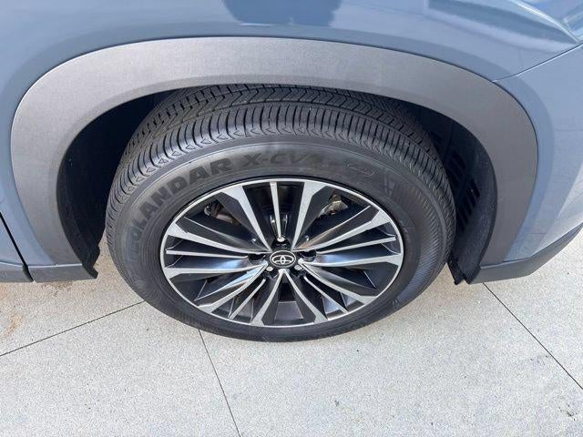 2026 Toyota Grand Highlander Hybrid Base