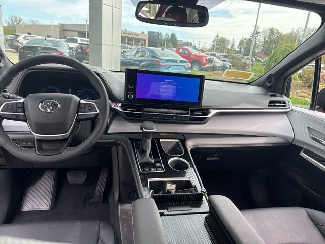 2025 Toyota Sienna XSE AWD 7-Passenger