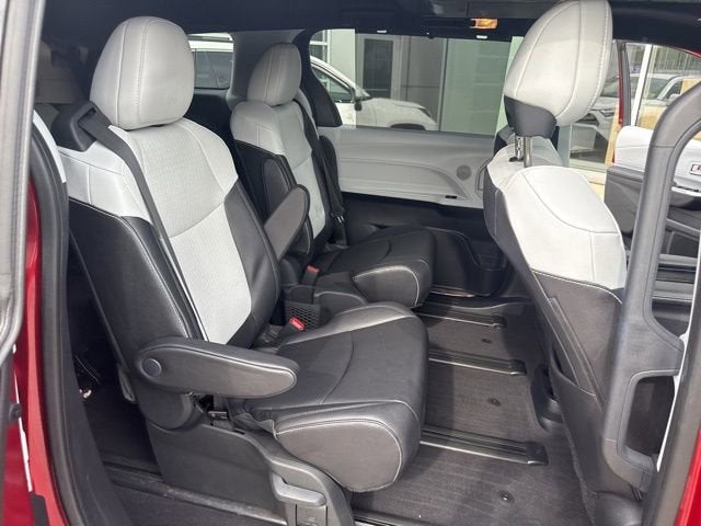 2025 Toyota Sienna XSE AWD 7-Passenger