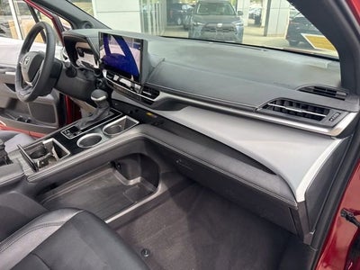 2025 Toyota Sienna XSE AWD 7-Passenger