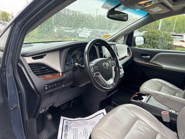 2017 Toyota Sienna Limited AWD 7-Passenger