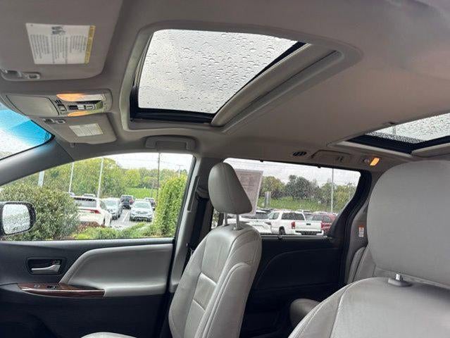 2017 Toyota Sienna Limited AWD 7-Passenger