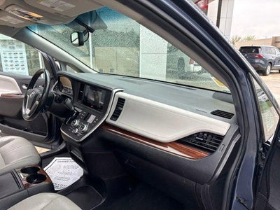 2017 Toyota Sienna Limited AWD 7-Passenger