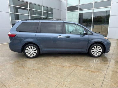 2017 Toyota Sienna Limited AWD 7-Passenger