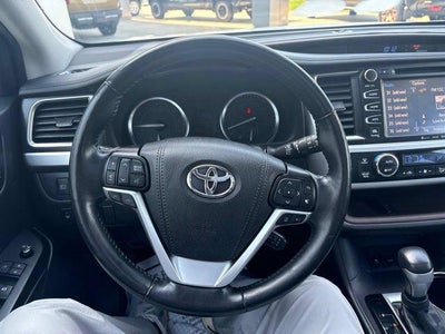 2019 Toyota Highlander Limited Platinum V6 AWD