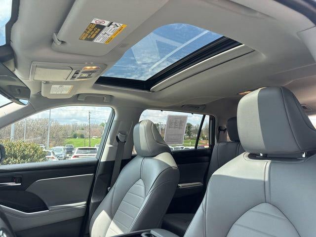 2022 Toyota Highlander XLE AWD