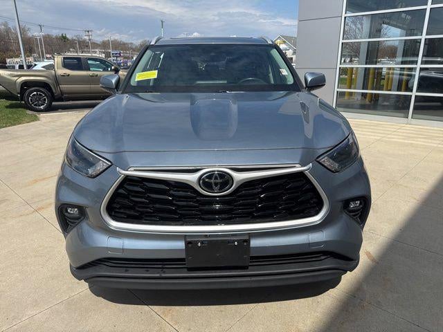 2022 Toyota Highlander XLE AWD