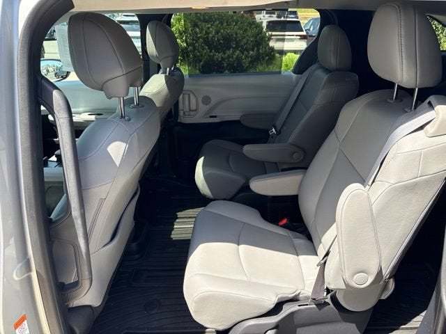 2025 Toyota Sienna XLE AWD 7-Passenger