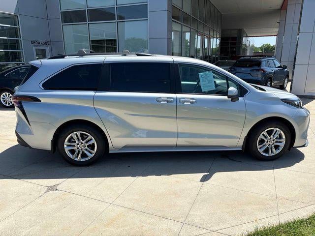 2025 Toyota Sienna XLE AWD 7-Passenger