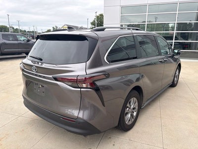 2023 Toyota Sienna XLE AWD 7-Passenger