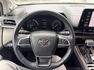 2023 Toyota Sienna XLE AWD 7-Passenger