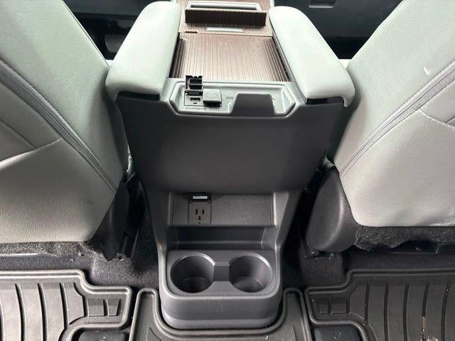 2023 Toyota Sienna XLE AWD 7-Passenger