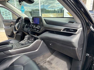 2023 Toyota Highlander XLE AWD