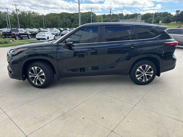 2023 Toyota Highlander XLE AWD