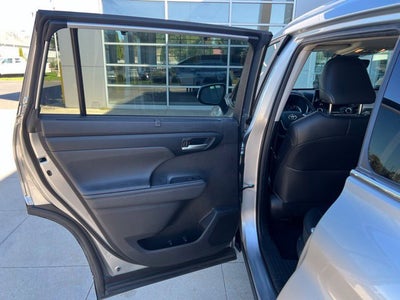 2023 Toyota Highlander XLE AWD