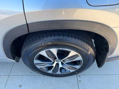 2023 Toyota Highlander XLE AWD