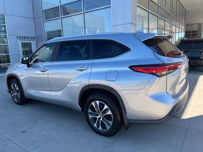 2023 Toyota Highlander XLE AWD