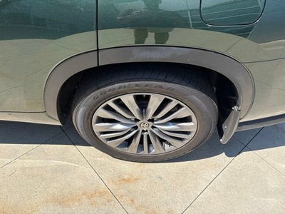 2023 Toyota Highlander Platinum AWD