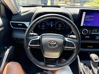 2023 Toyota Highlander Platinum AWD
