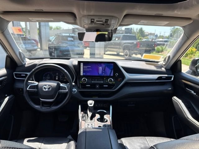 2023 Toyota Highlander Platinum AWD