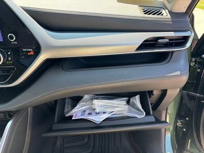 2023 Toyota Highlander Platinum AWD