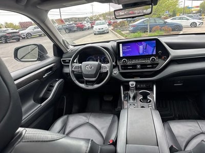 2023 Toyota Highlander Platinum AWD