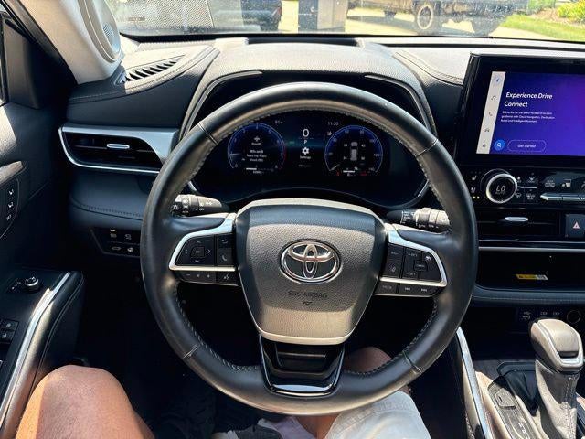 2023 Toyota Highlander Platinum AWD