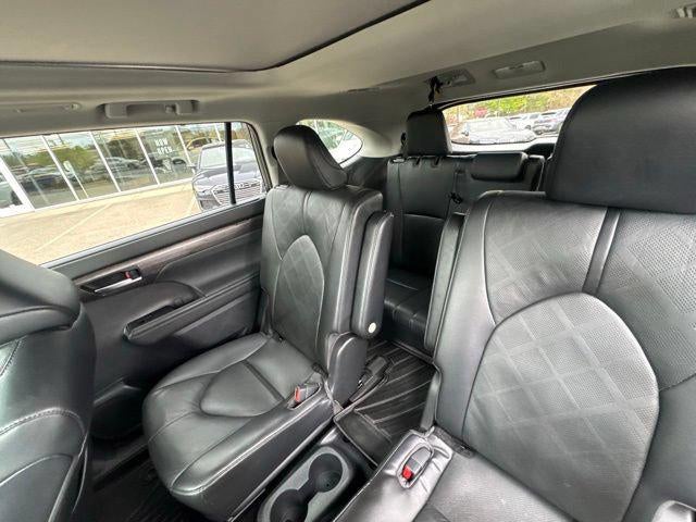 2023 Toyota Highlander Platinum AWD