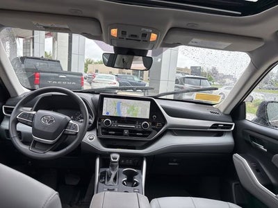 2025 Toyota Highlander XLE AWD