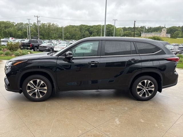 2025 Toyota Highlander XLE AWD