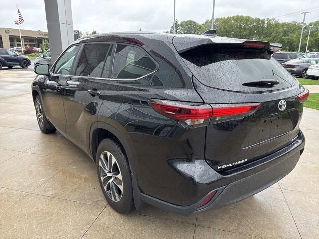 2025 Toyota Highlander XLE AWD