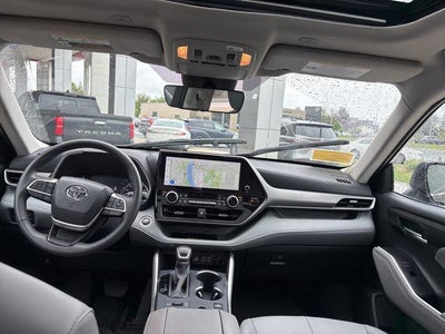 2025 Toyota Highlander XLE AWD