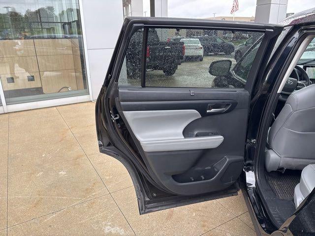 2025 Toyota Highlander XLE AWD