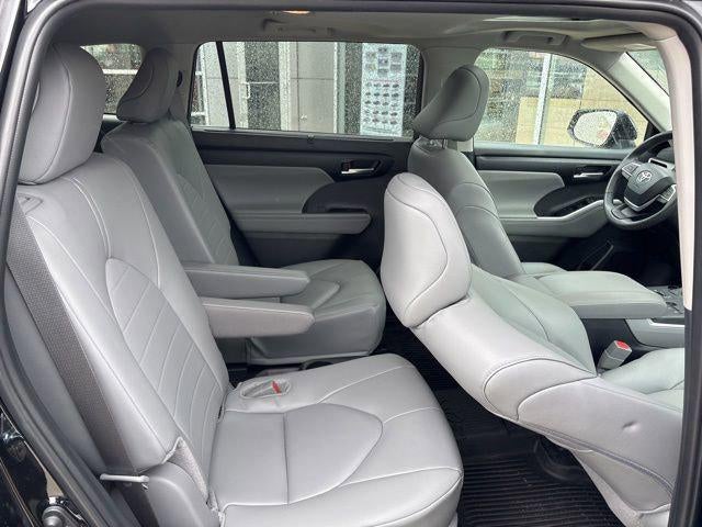 2025 Toyota Highlander XLE AWD