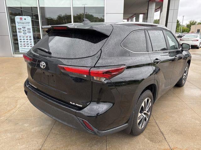 2025 Toyota Highlander XLE AWD