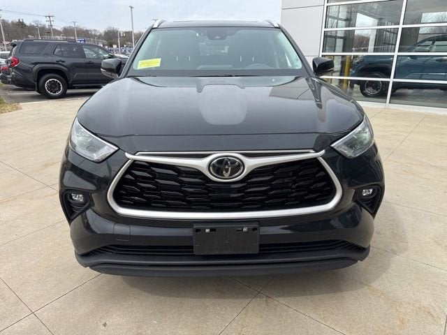 2025 Toyota Highlander XLE AWD
