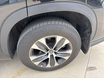 2025 Toyota Highlander XLE AWD
