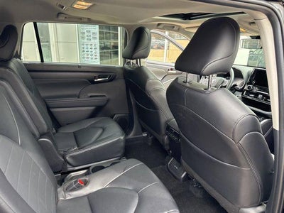 2025 Toyota Highlander XLE AWD