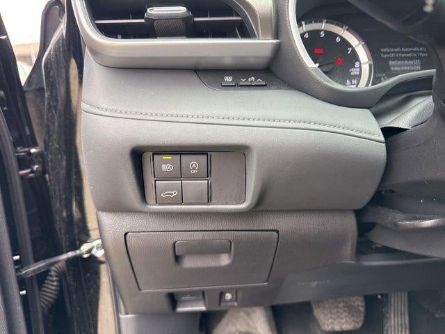 2025 Toyota Highlander XLE AWD
