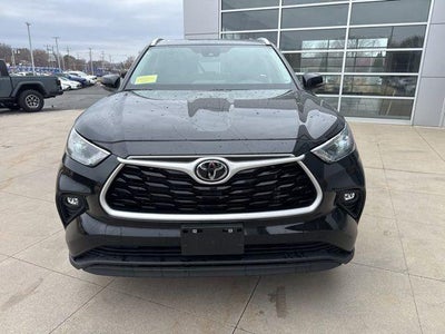 2025 Toyota Highlander XLE AWD