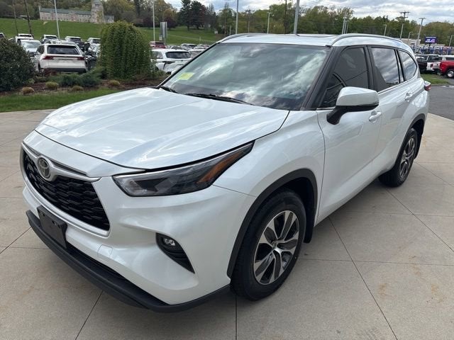 2023 Toyota Highlander XLE AWD