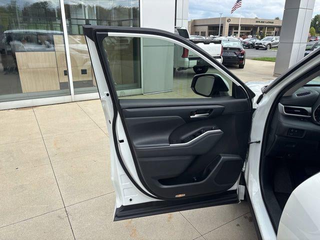 2023 Toyota Highlander XLE AWD