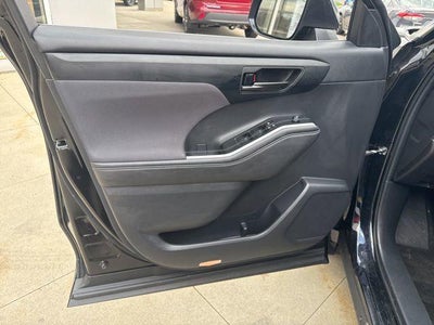 2023 Toyota Highlander LE AWD