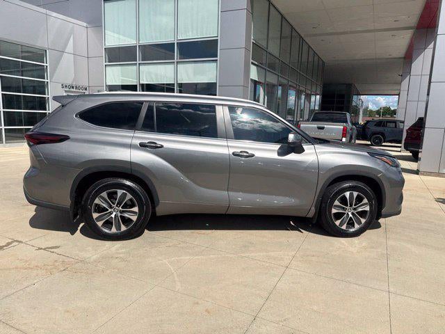 2026 Toyota Highlander XLE AWD